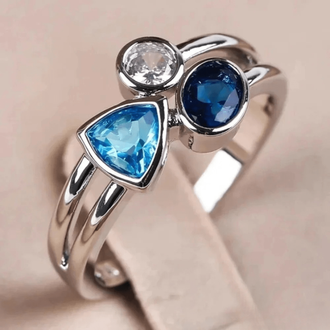 Vintage Blue Crystal Ring - Velvet Haven