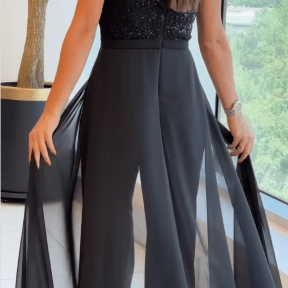 Emily | Stylish Sleeveless Jumpsuit - Velvet Haven