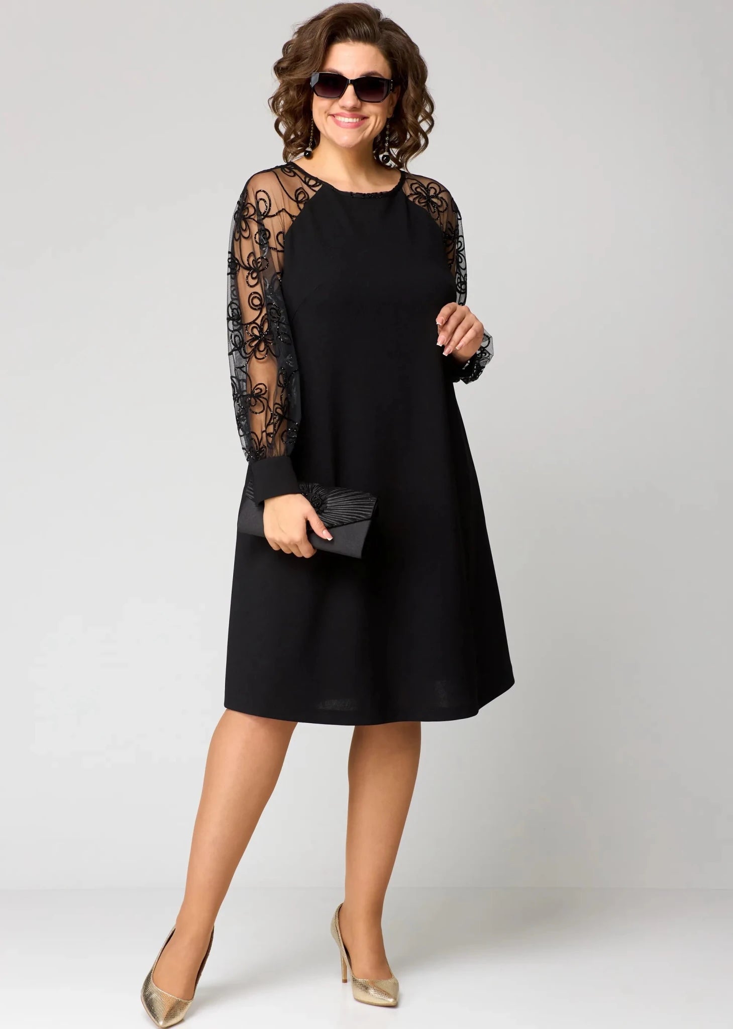 Aurelia | Elegant Lace Dress - Velvet Haven