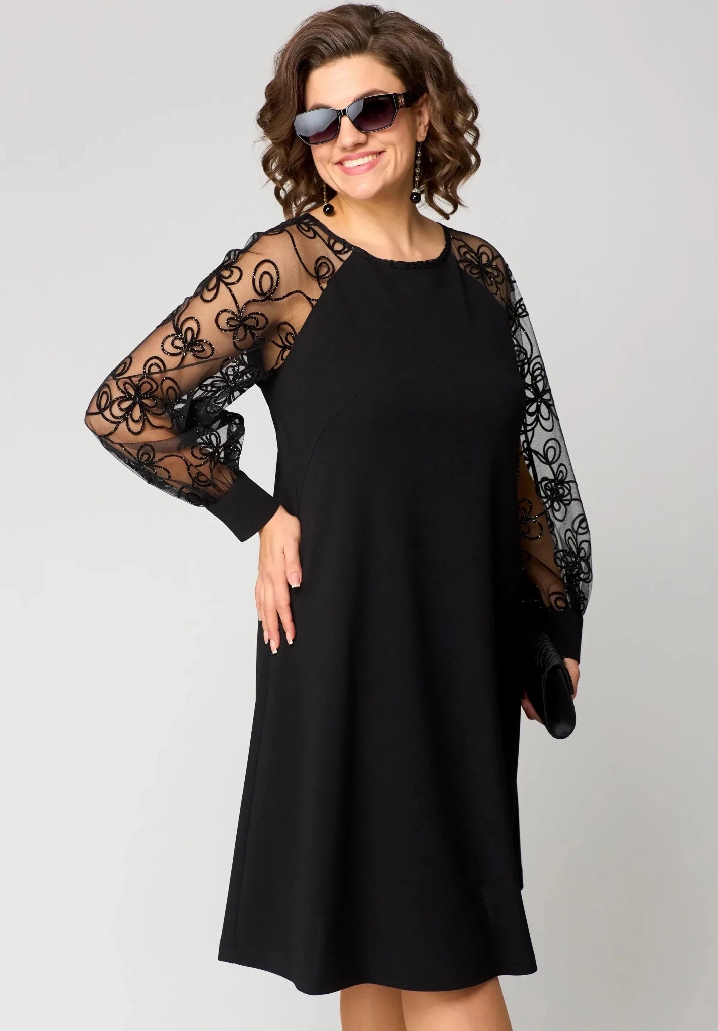Aurelia | Elegant Lace Dress - Velvet Haven