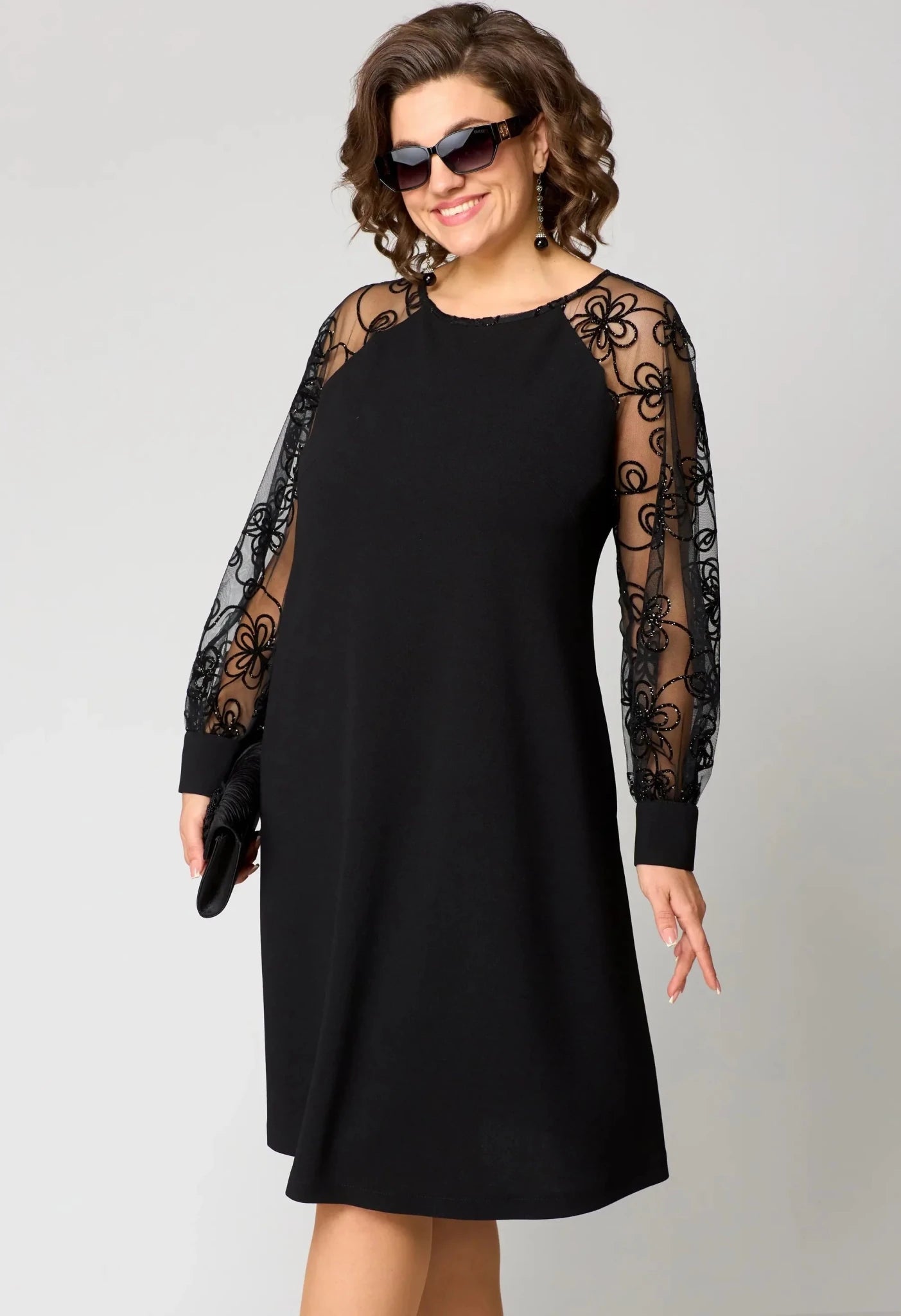 Aurelia | Elegant Lace Dress - Velvet Haven