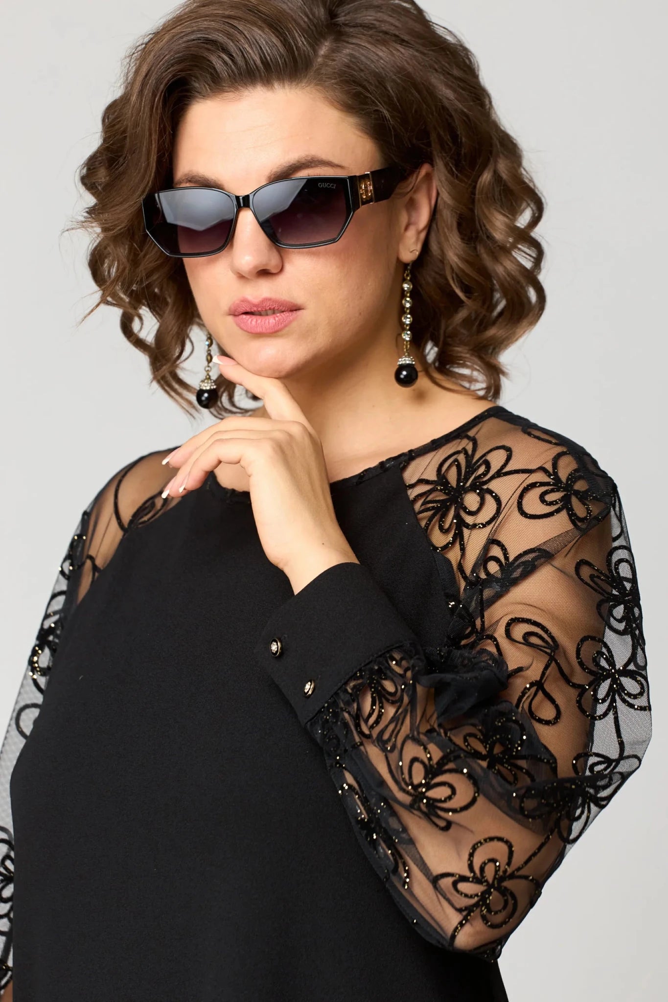 Aurelia | Elegant Lace Dress - Velvet Haven