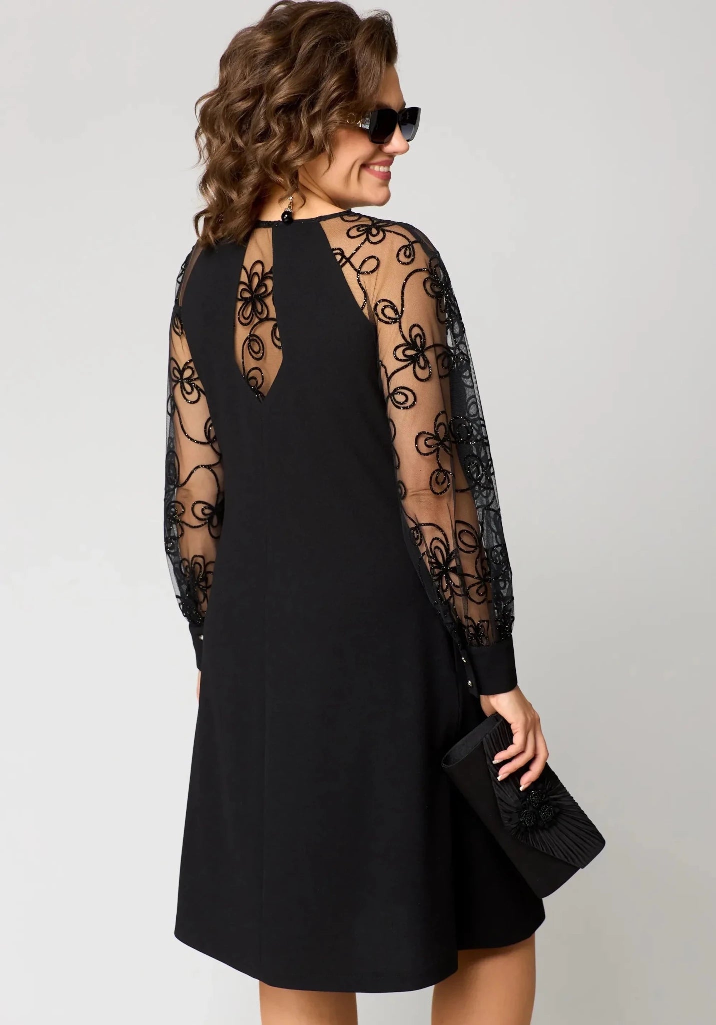 Aurelia | Elegant Lace Dress - Velvet Haven
