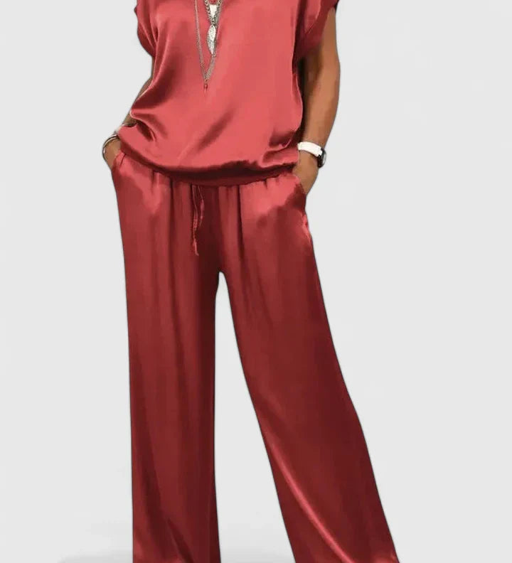 Jessykkah | Comfortable Two-Piece Set