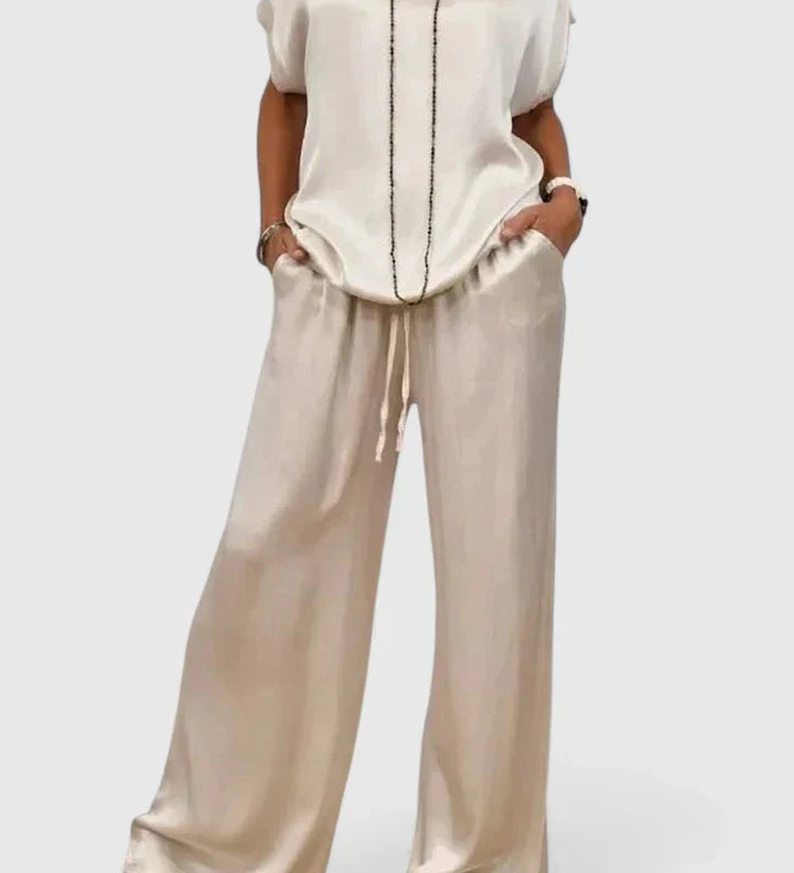 Jessykkah | Comfortable Two-Piece Set