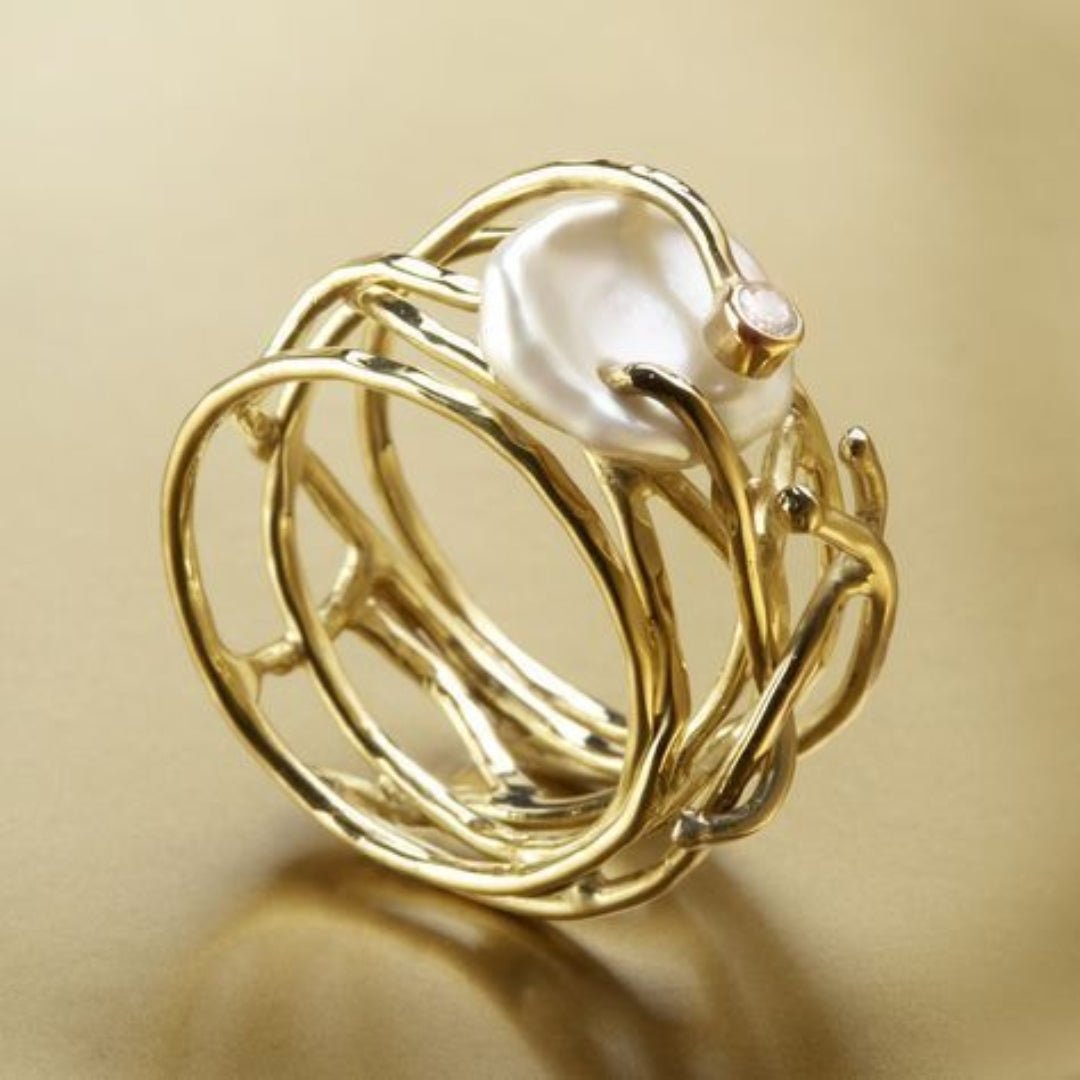 Retro Pearl Gold Ring - Velvet Haven