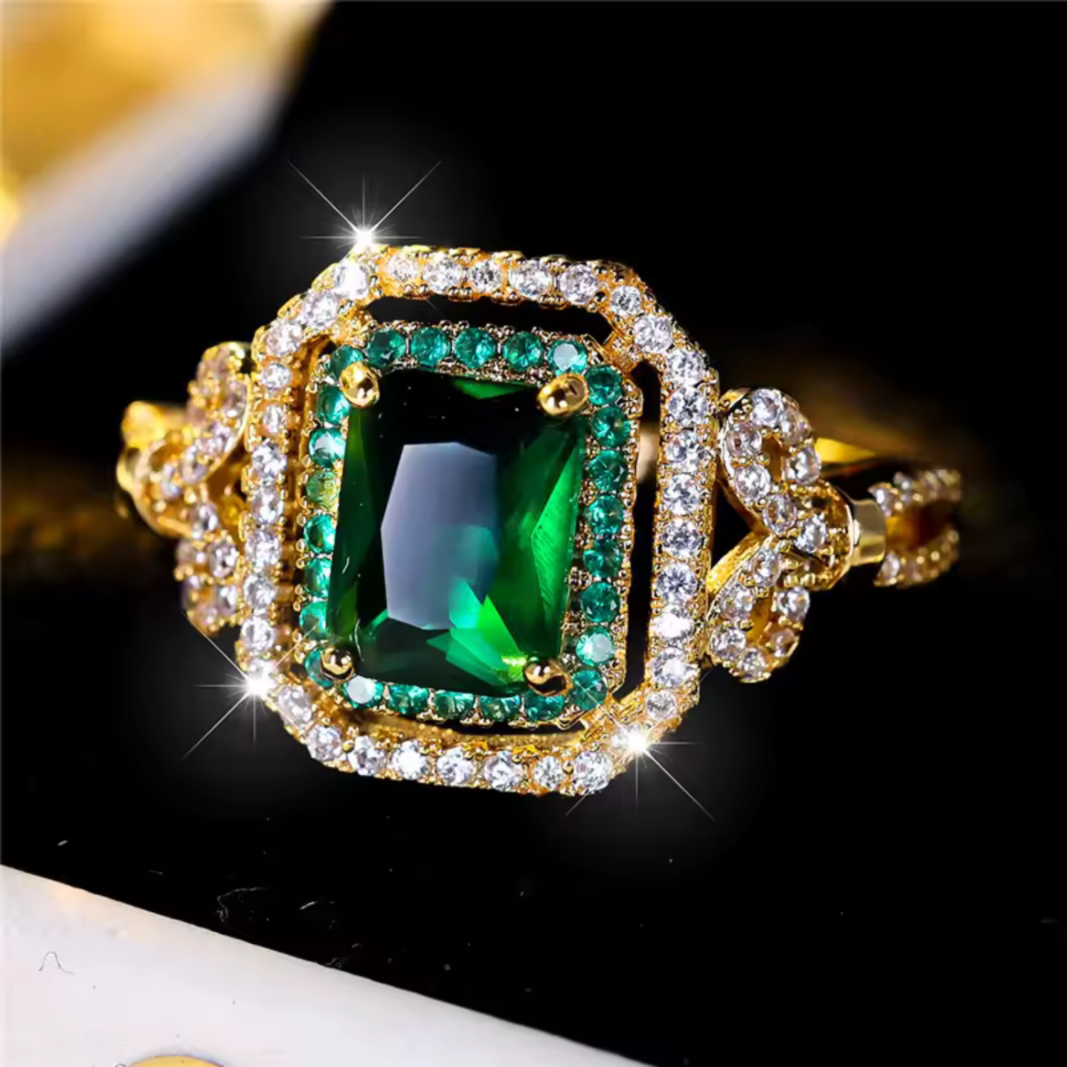 Elegant Golden Emerald Stone Ring - Velvet Haven