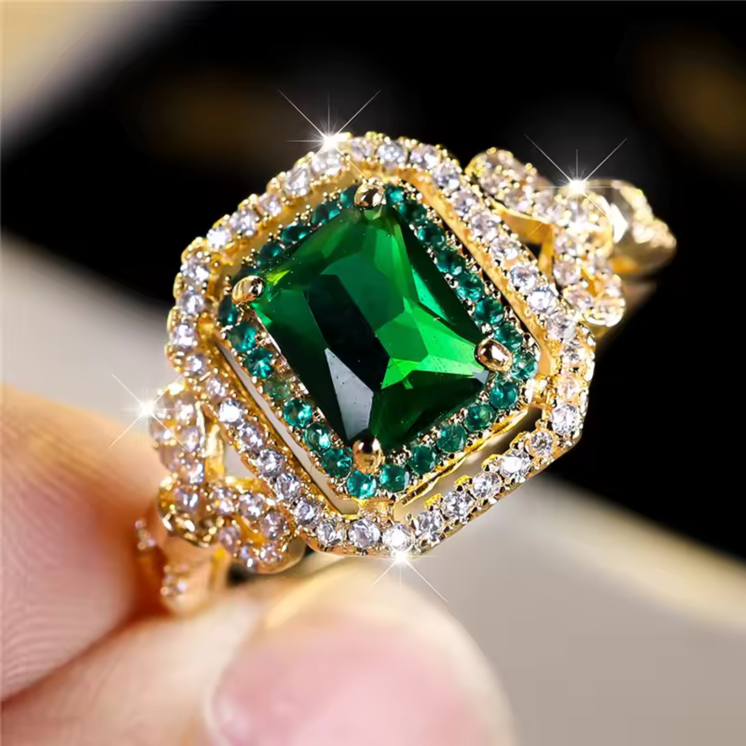 Elegant Golden Emerald Stone Ring - Velvet Haven