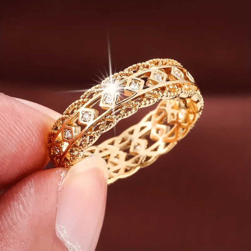 Vintage Hollow Diamond Pattern Gold Ring - Velvet Haven