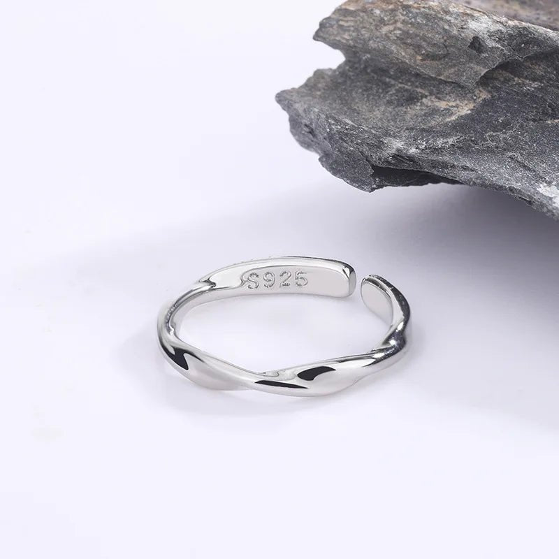 Timeless Sterling Silver Twisted Wire Ring - Velvet Haven