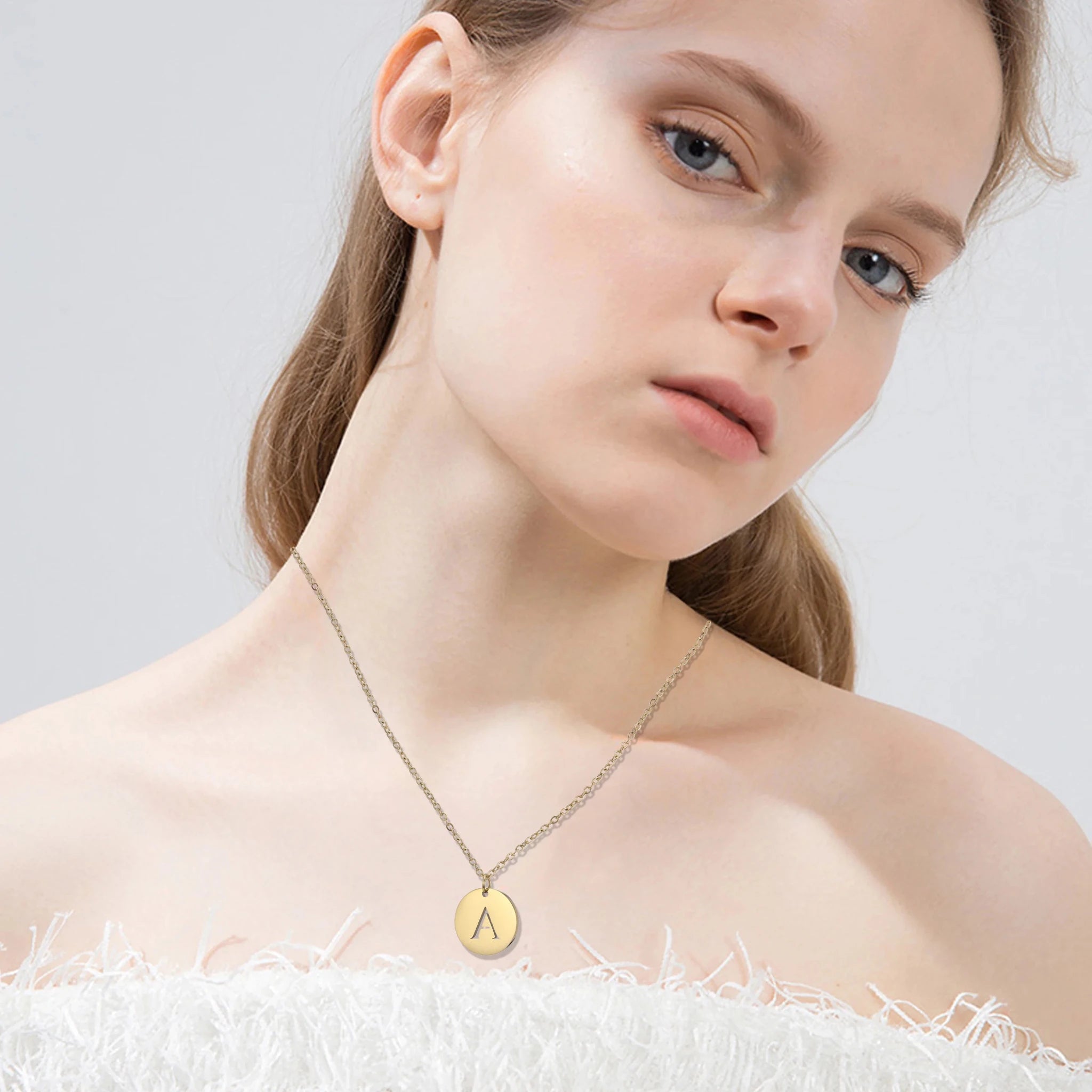 Elegant Gold Letter Pendant Necklace - Velvet Haven