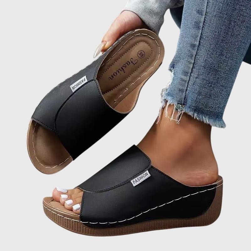 Bríd | Classic Comfort Walking Sandals - Velvet Haven