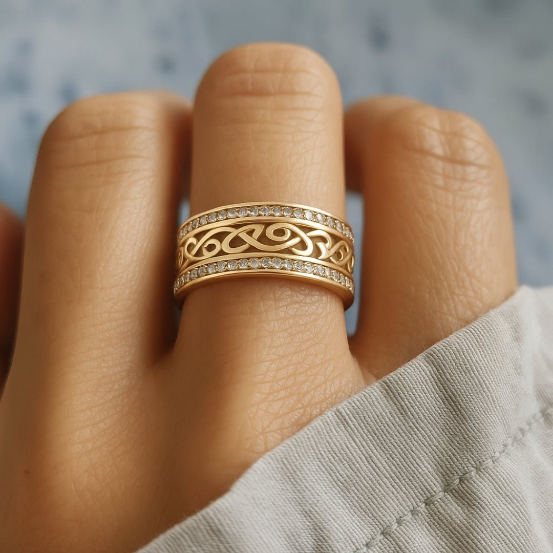 Bright Hollow Gold Ring - Velvet Haven