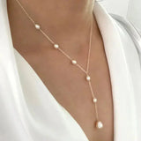 Elegant Vintage Pendant Necklace with Pearls